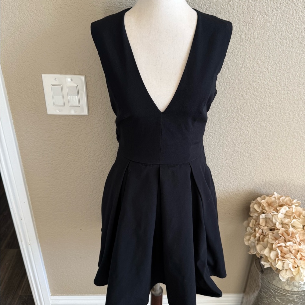 Keepsake LBD 🖤